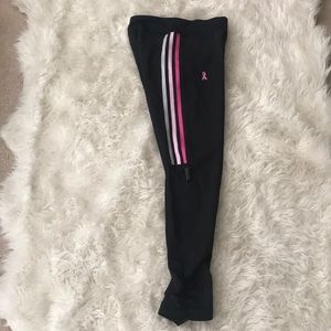 Adidas Leggings fight against breast cancer